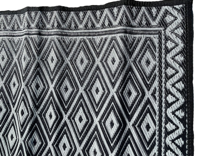 SILVERTONE - GREY AND BLACK