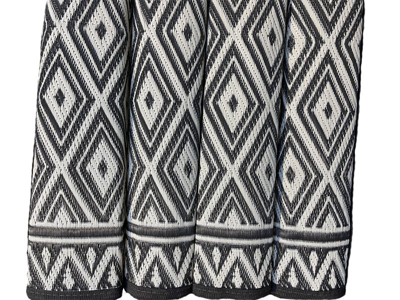 SILVERTONE - GREY AND BLACK